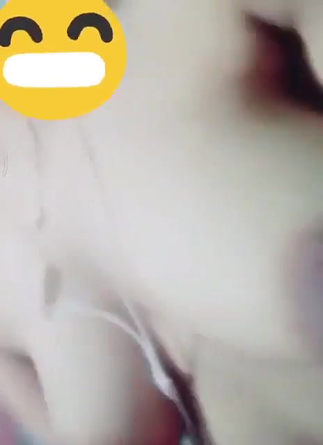 Beautiful Gf Showing