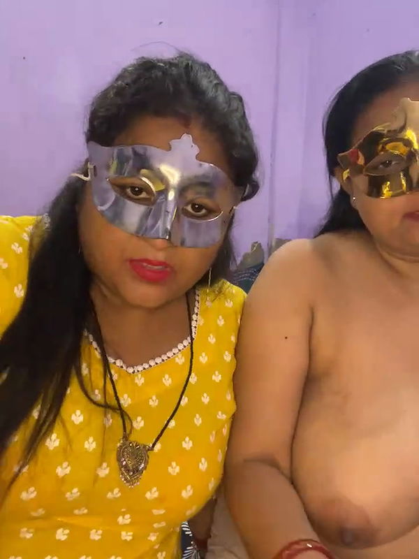 Desi Silk_Honey Lesbian on Cam and Anal Dildo Play