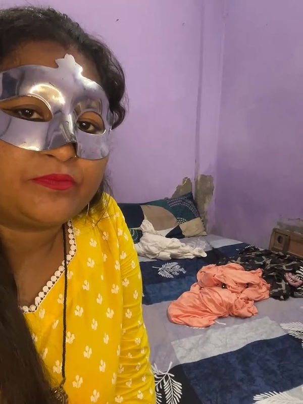 Desi Silk_Honey Lesbian on Cam and Anal Dildo Play