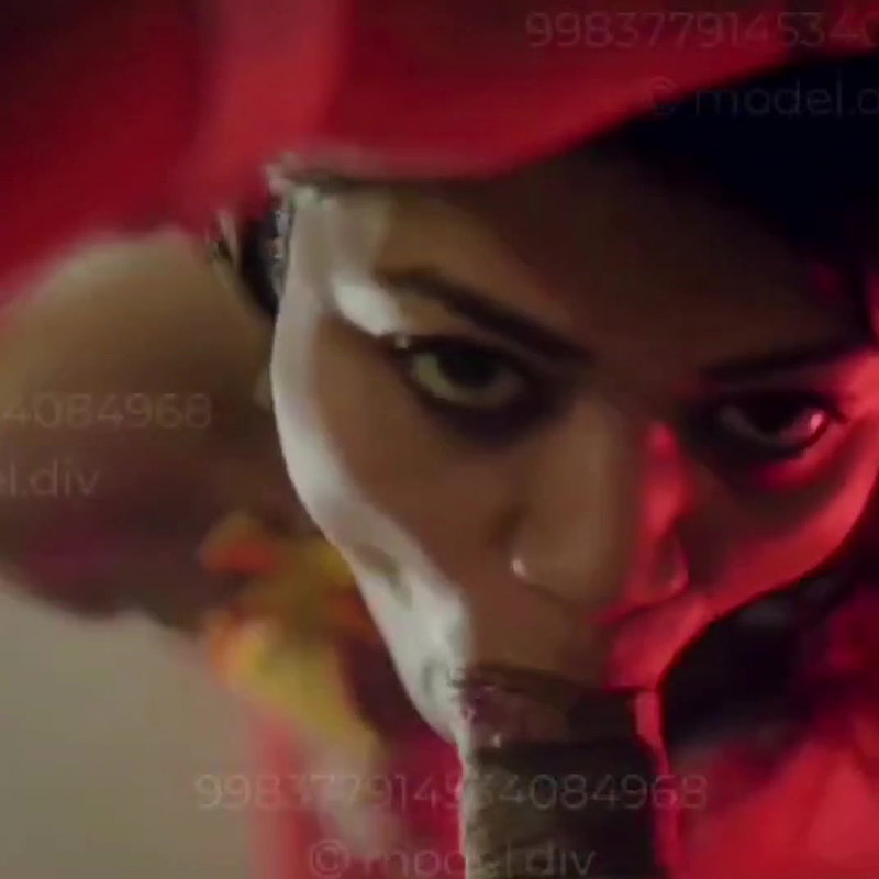 Desi Model Divya Mitra Giving BJ to her BF