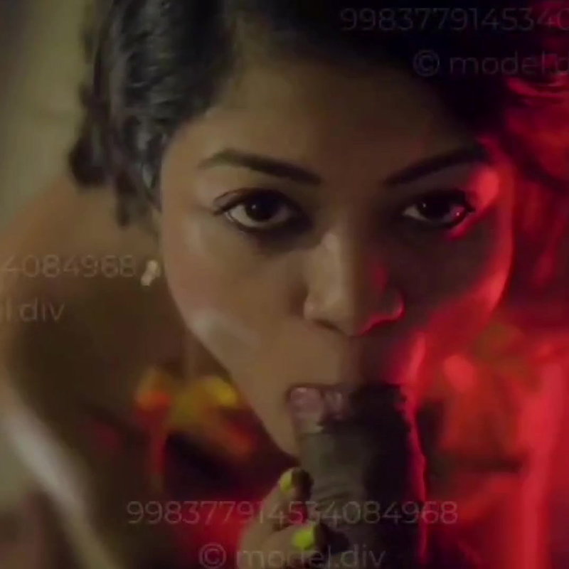 Desi Model Divya Mitra Giving BJ to her BF