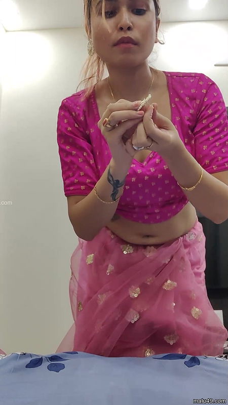 Super Sexy Bongo Naari Shows Boobs and Pussy For Fans