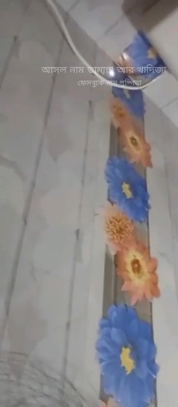 Horny Girl Pissing and Fingering