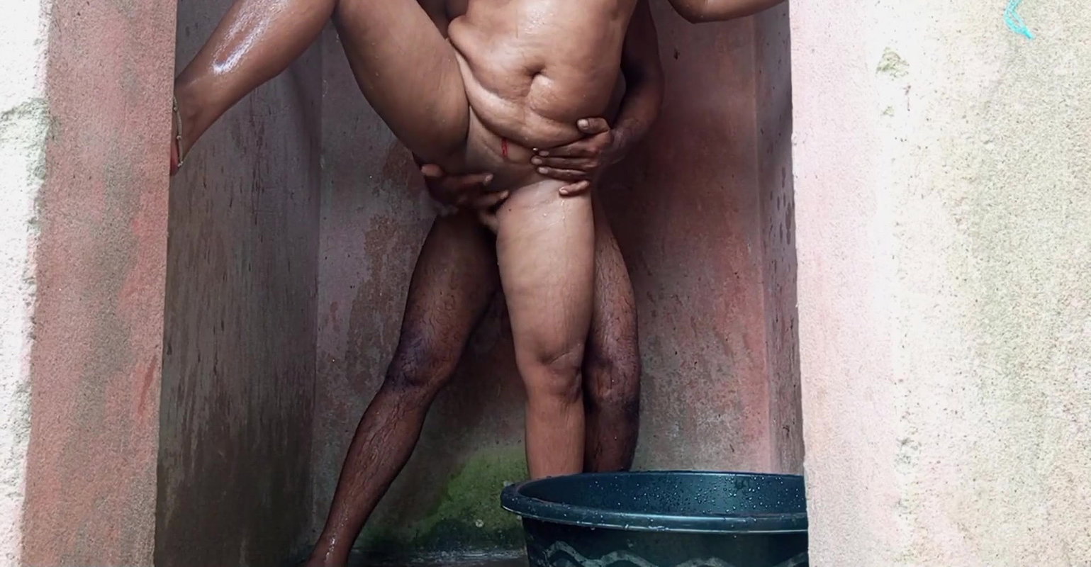 I first time my hot wife bathroom fucking India sex video