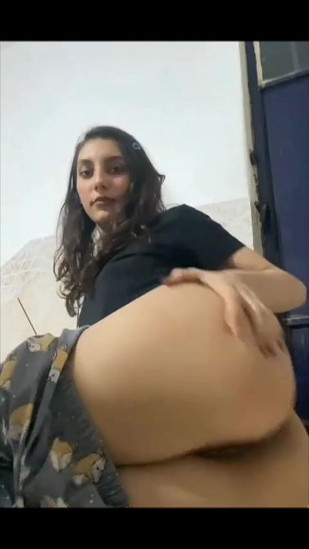 BEAUTIFUL SEXY ROUND ASS  BABE SELFSHOT TEASING VIDEO