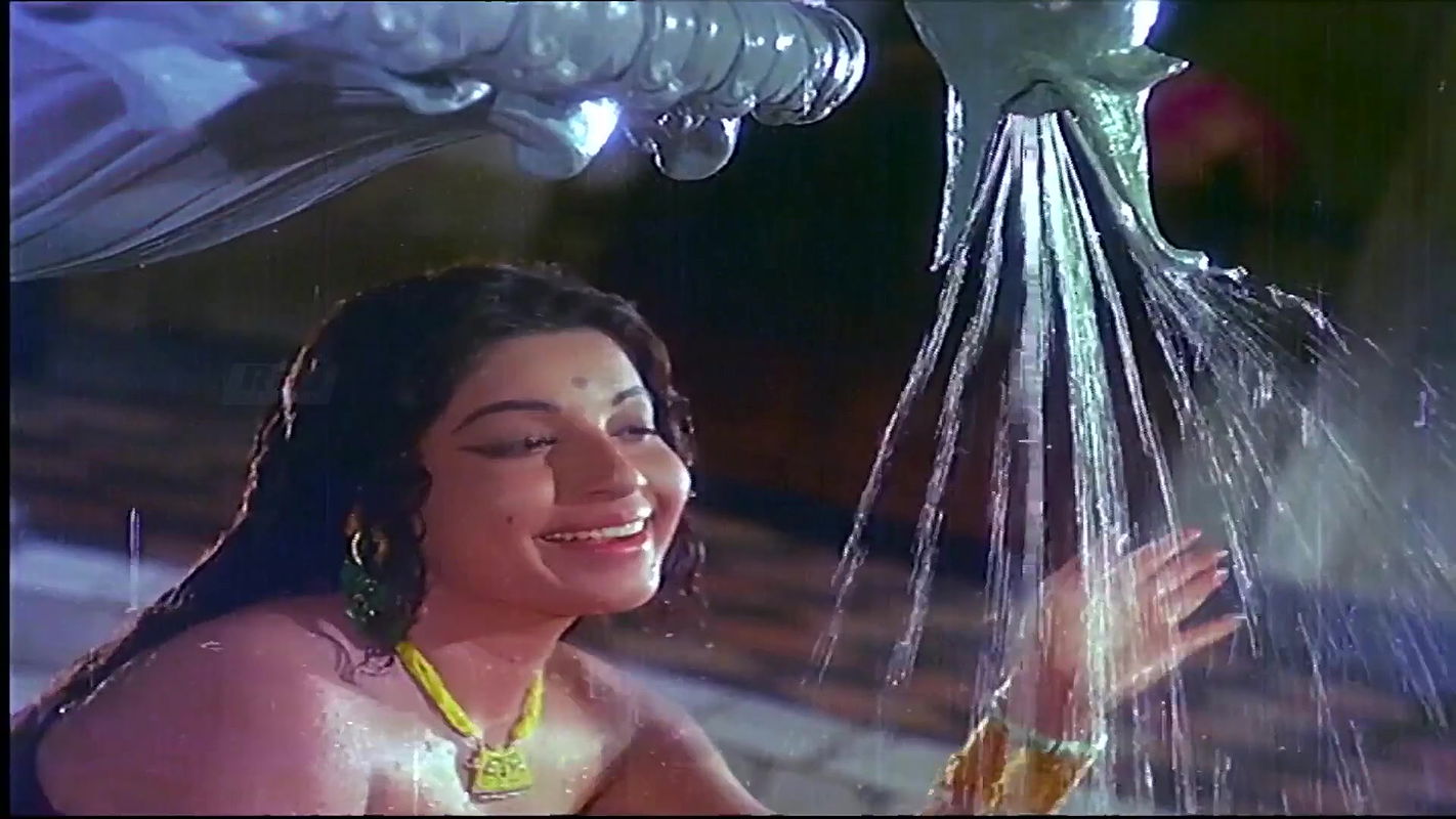 Anadhai Anandhan – Nanainthal Nanaiyatume (Jayalalithaa) Raj Digital TV