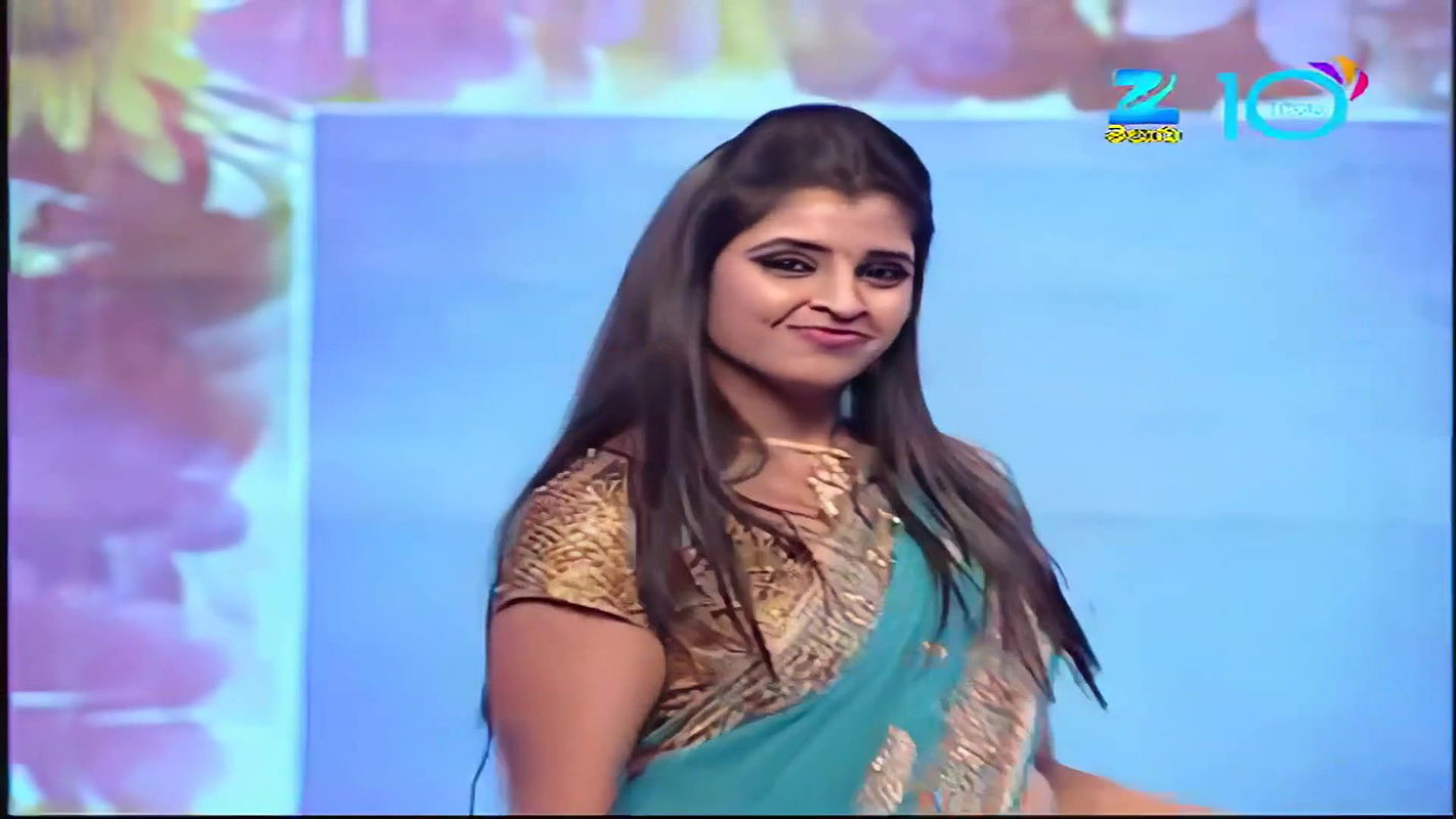 Milf Anchor Shyamala Rare Super Hot Fleshy Jiggling Deep Navel Exposing Dance