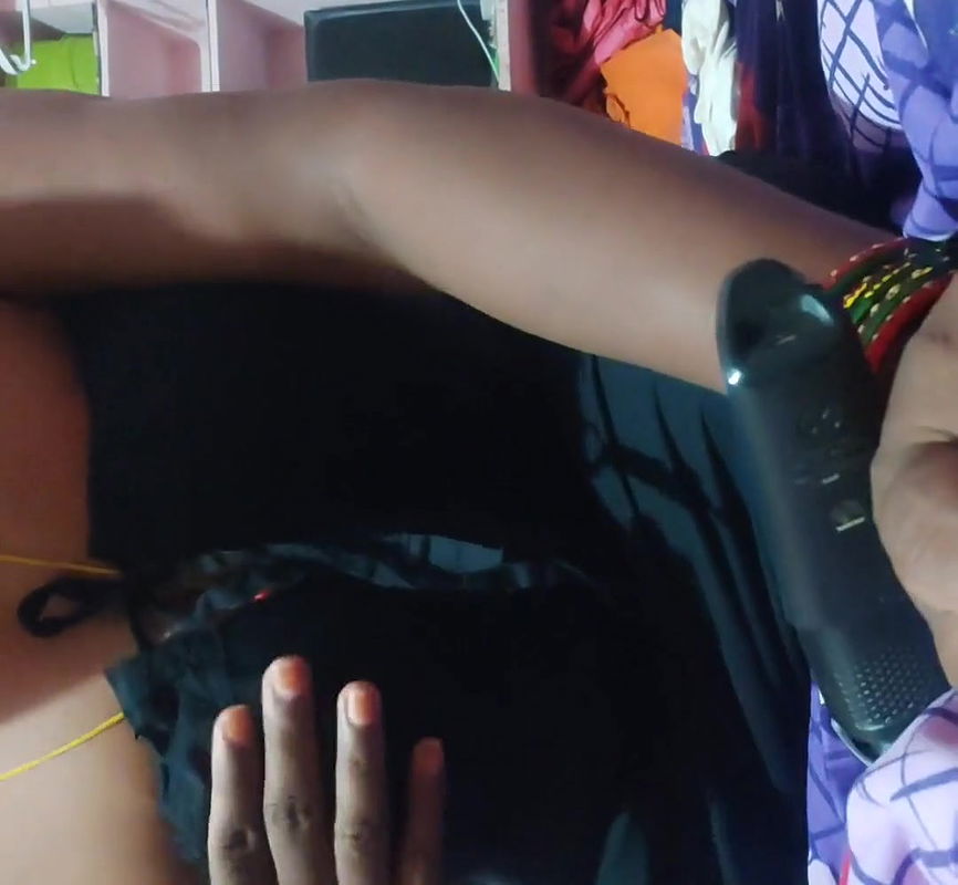 Desi Aunty Anjali Dirty Talk Sex Indian Aunty seducing Masturbating in bedroom