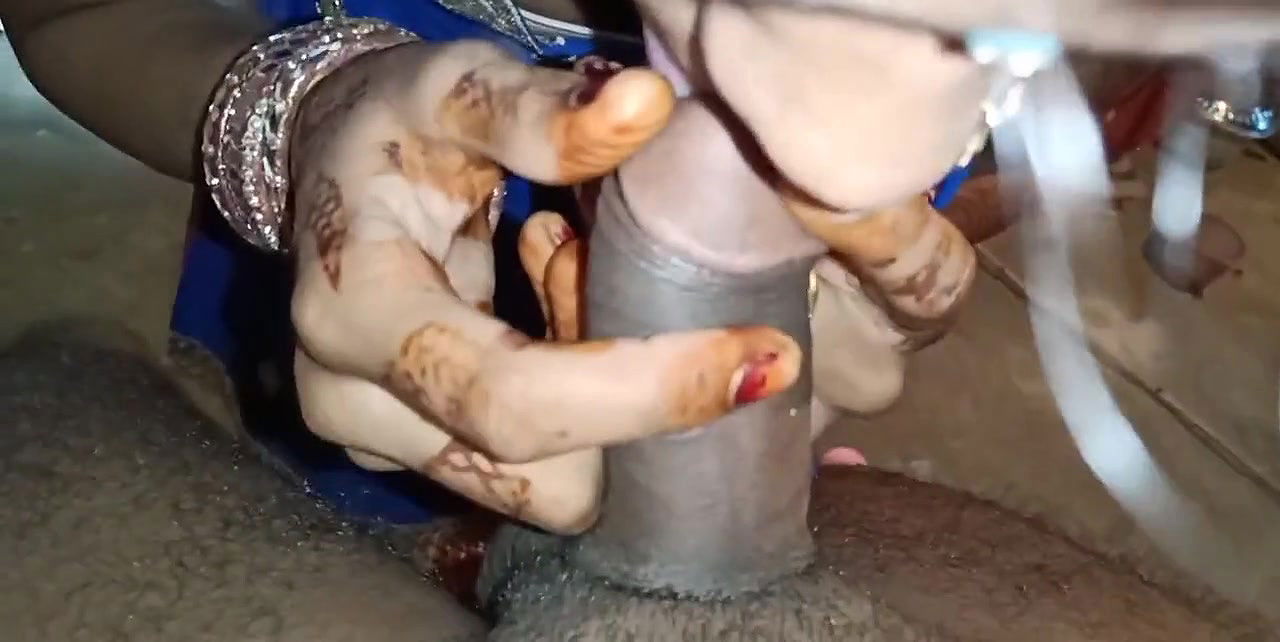 Indian Village Sisters In Law Blwojob And Cums Drinking Full Hand Mehendi