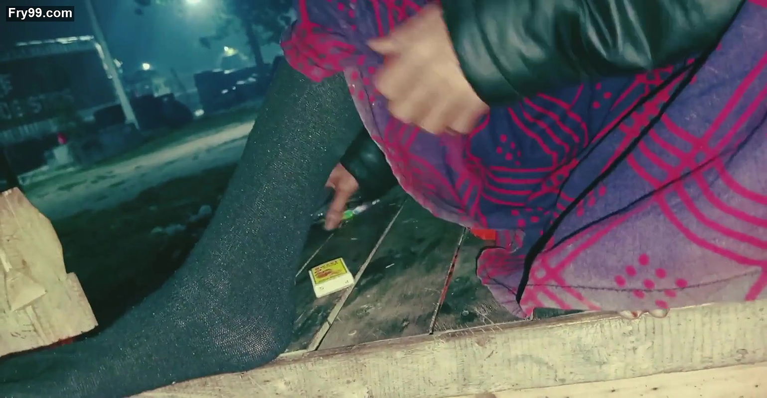 Happy new year mein aunty ki gand chudai ki bahut Masti ke sath