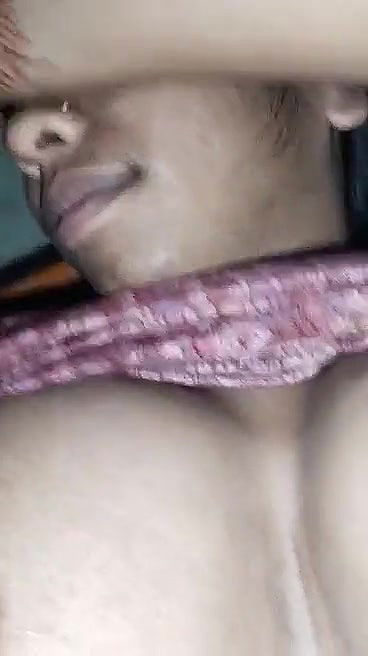 Dehati Gaaon ki bhabhi chudai karwati hui maje me