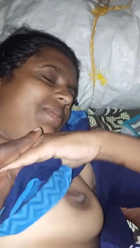Tamil Wife Boob Pressed And Nude Captured