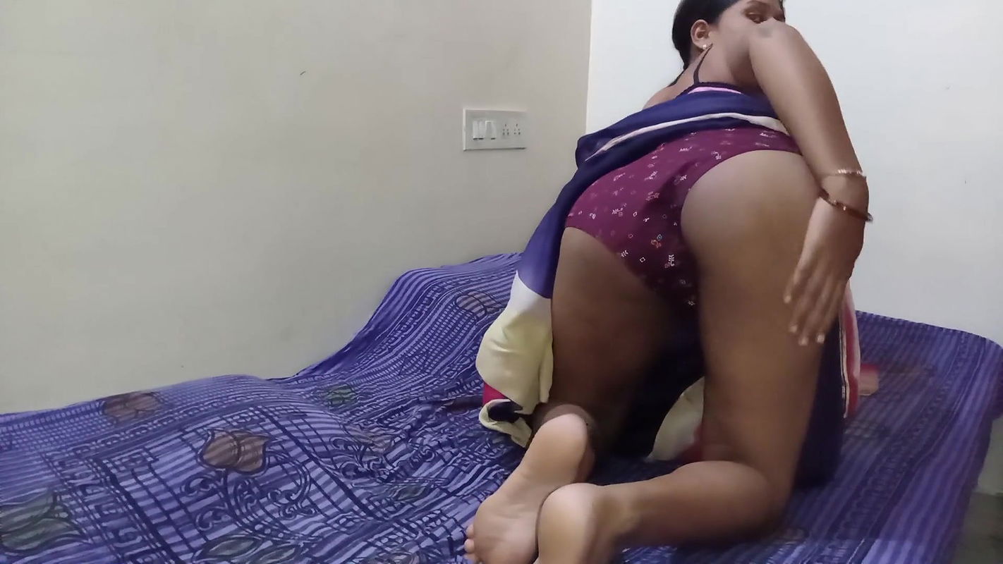 indian stepsister was horny and took stepbrothers dick