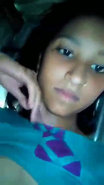 Desi College Girl Showing Boobs and Pussy