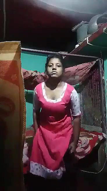 Desi Young Girl Showing Nude Body