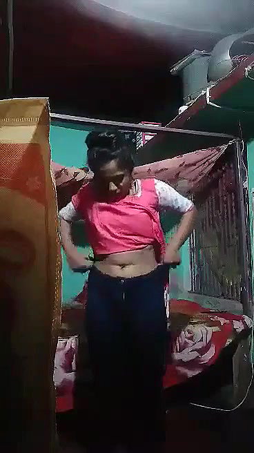 Desi Young Girl Showing Nude Body