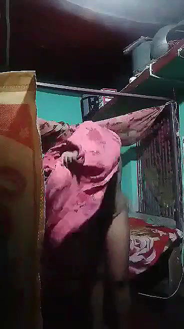 Desi Young Girl Fingaring Hard