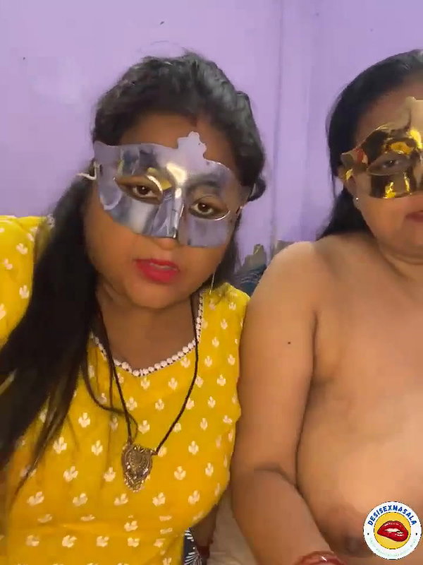 Desi two faty bhabi play pussy