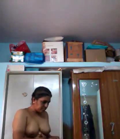 Bhabhi Changing Filmed Nude – Movies