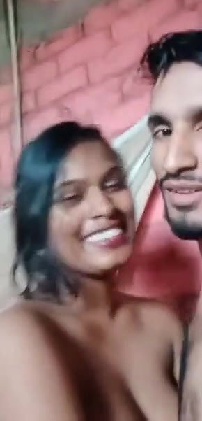 Desi Aunty with Yngr Cosin Quikie at Home