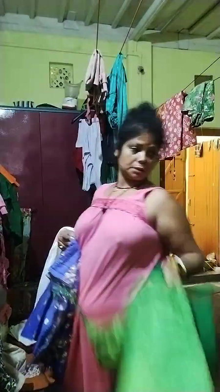 Desi hot aunty bath video