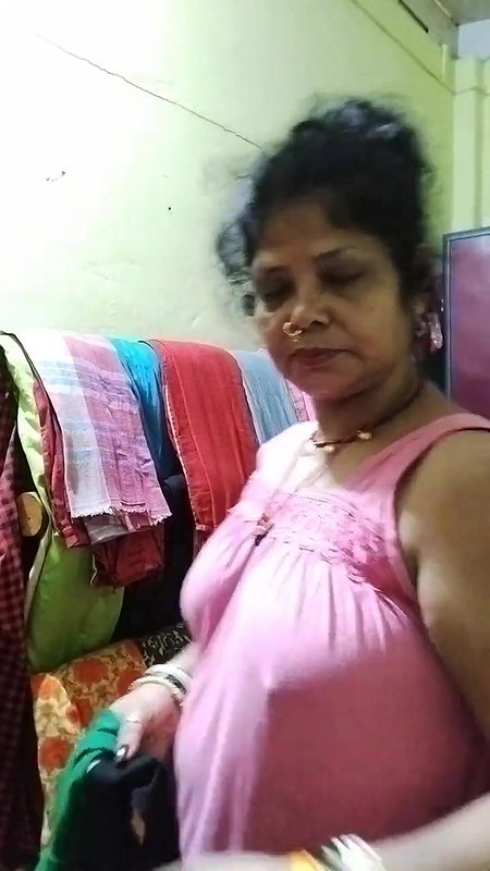 Desi hot aunty bath video