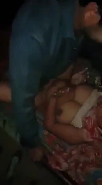 Pakistani Boys Fucking Randi Very Hard & She Saying ” Bhai Aram Naal”