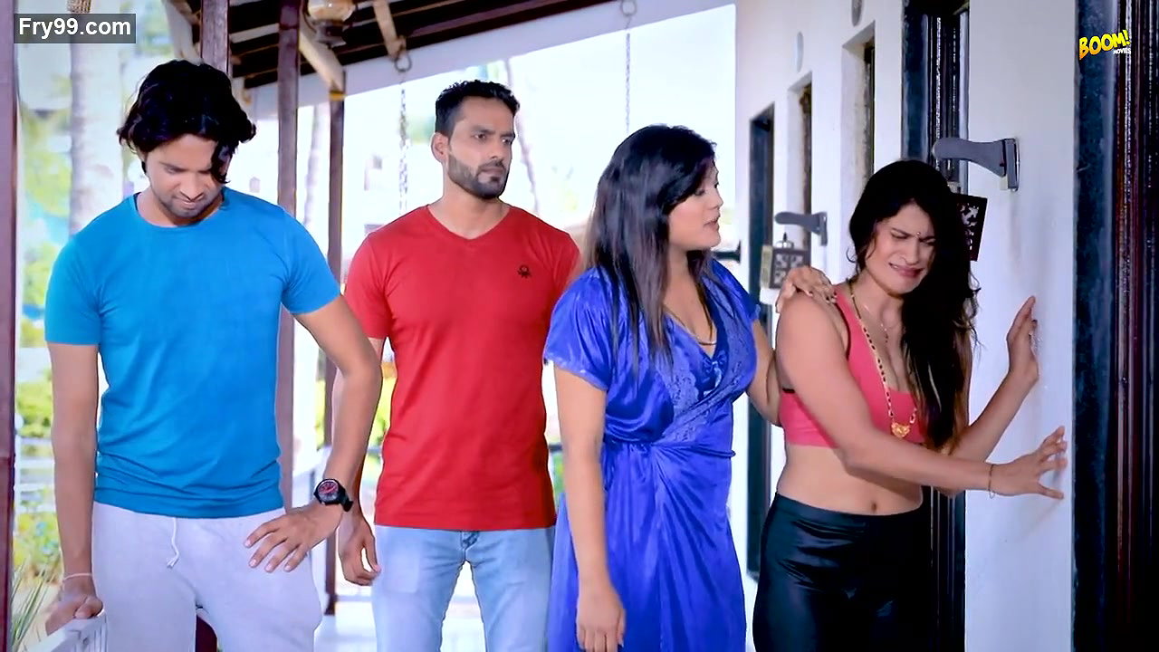 Pados Ki Larki Ka Secret Shower – Movies