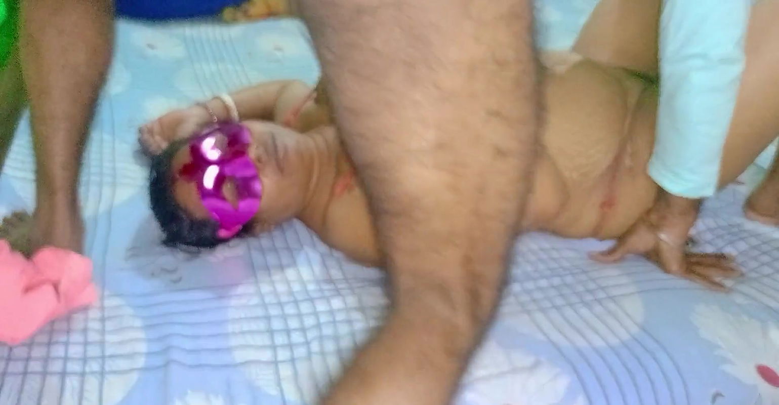 Padosi ki patni ki jabardast thukai