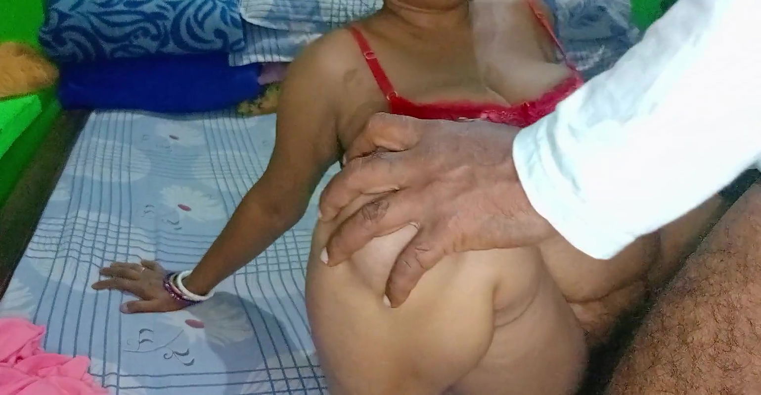 Padosi ki patni ki jabardast thukai