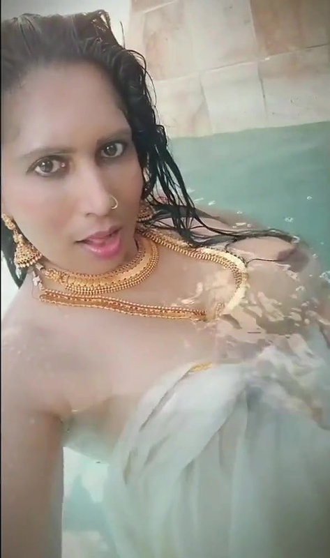 DEsi Awaited Bhabji 3rd Video Sh00t