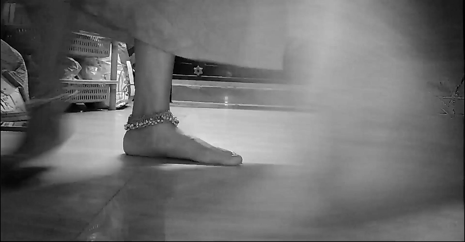Indian wife fuking ass and kiss