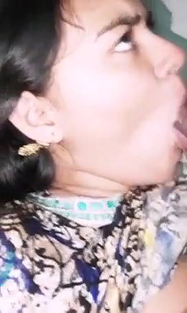 Desi Beautiful Bhabhi Sucking neighbors BIg dick