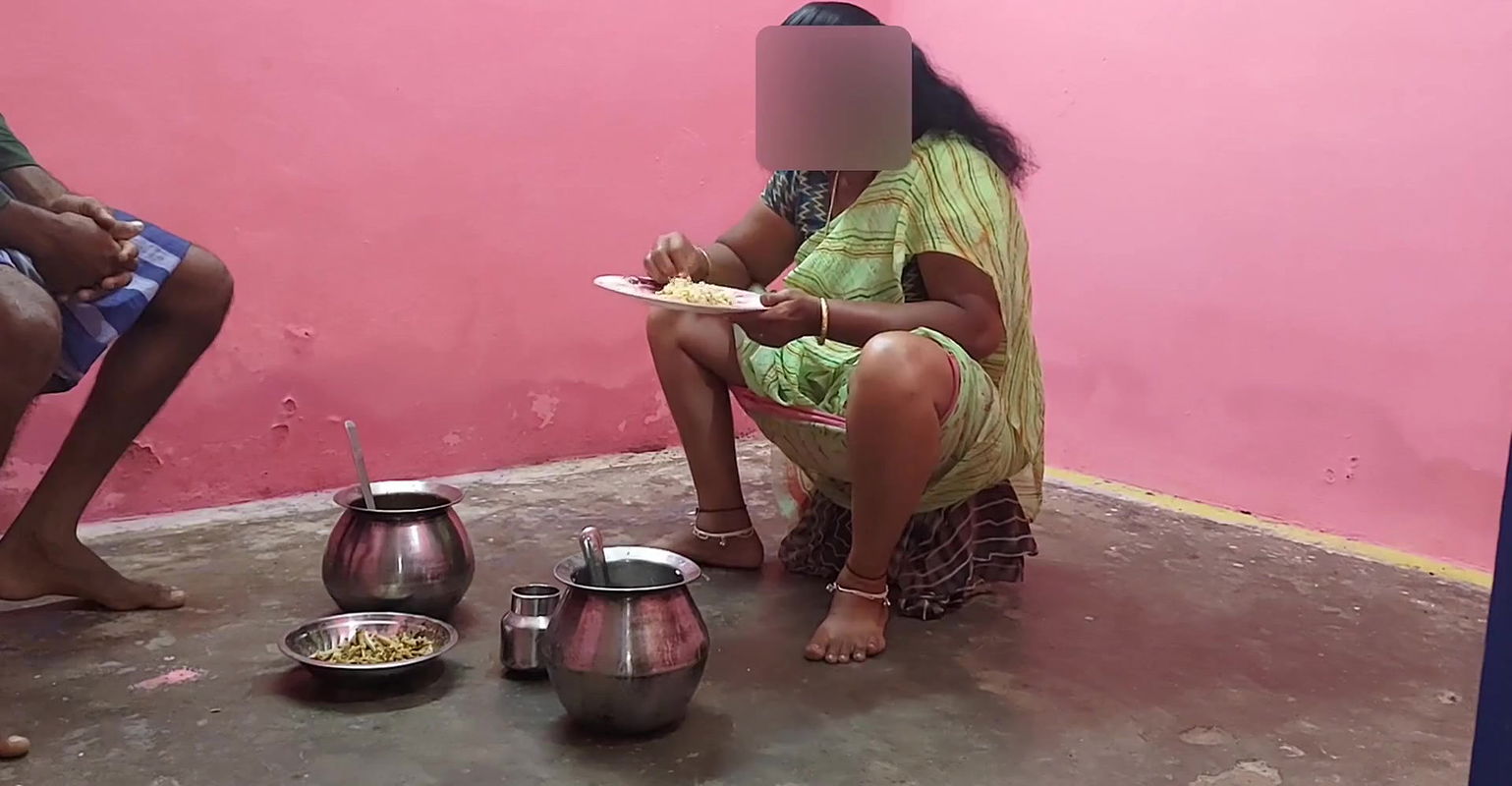 Aunty was sitting and eating until her thighs were visible. I got emotional on seeing her. I went creampie and had sex with her