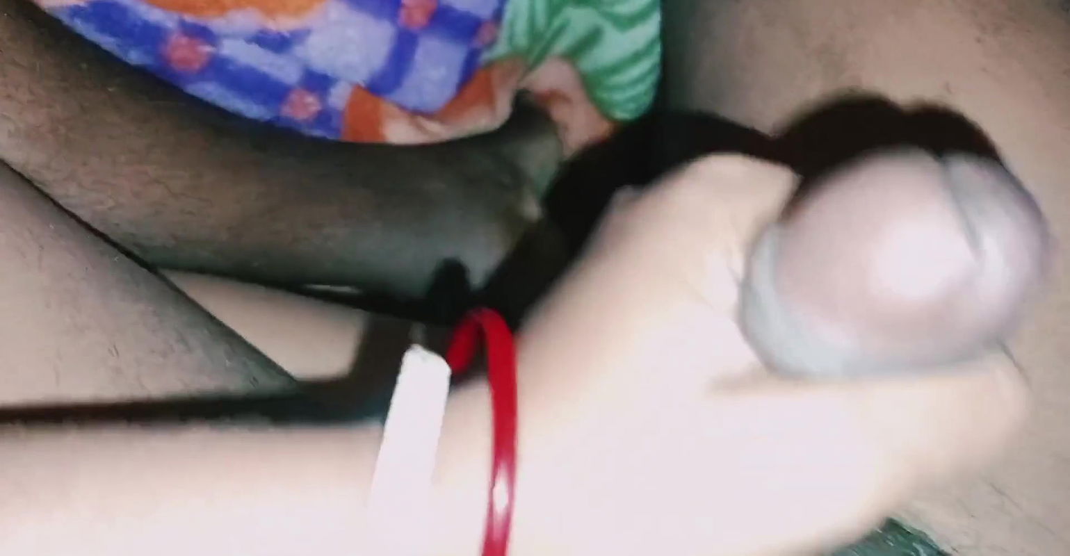 Desi bhabhi ?home beautiful sex