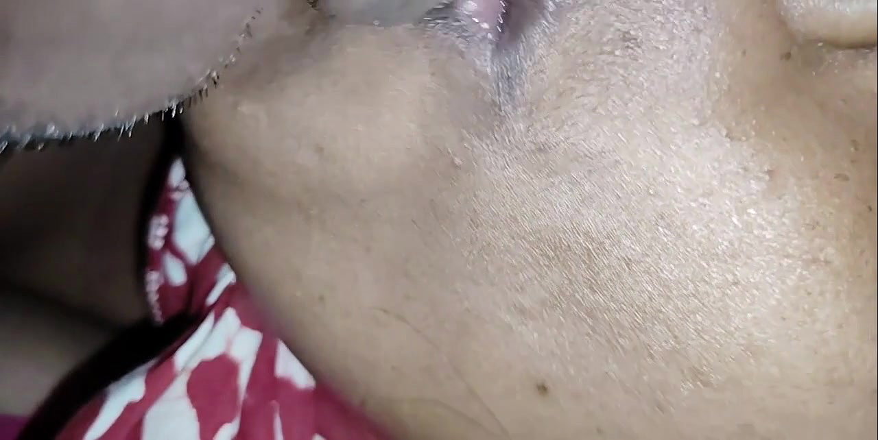 Udobudo desi village wife’s husband fingering pussy