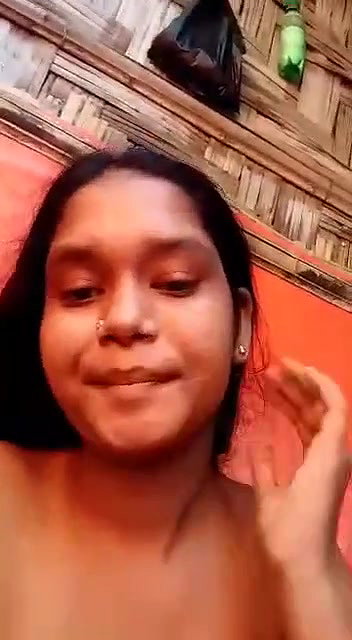 Village babe strip pussy show before bath