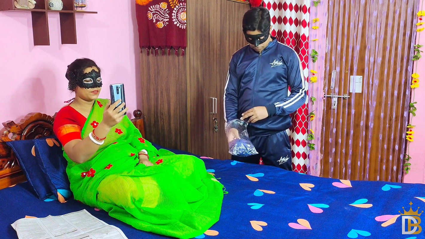 stepmom teaches sex at night