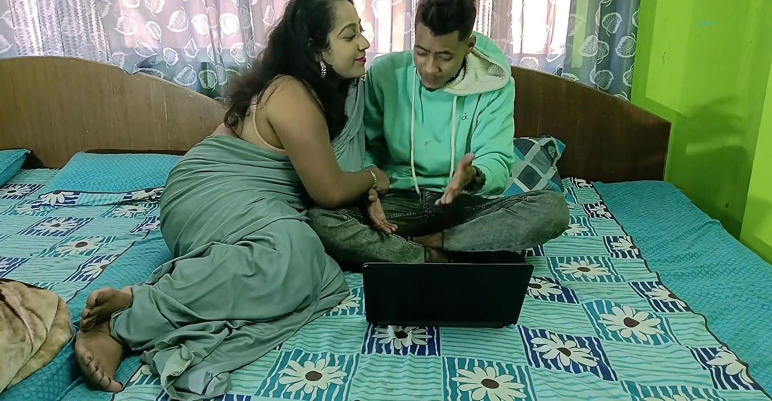 Beautiful Bhabhi Romantic Sex with Young Devar! Desi Sex