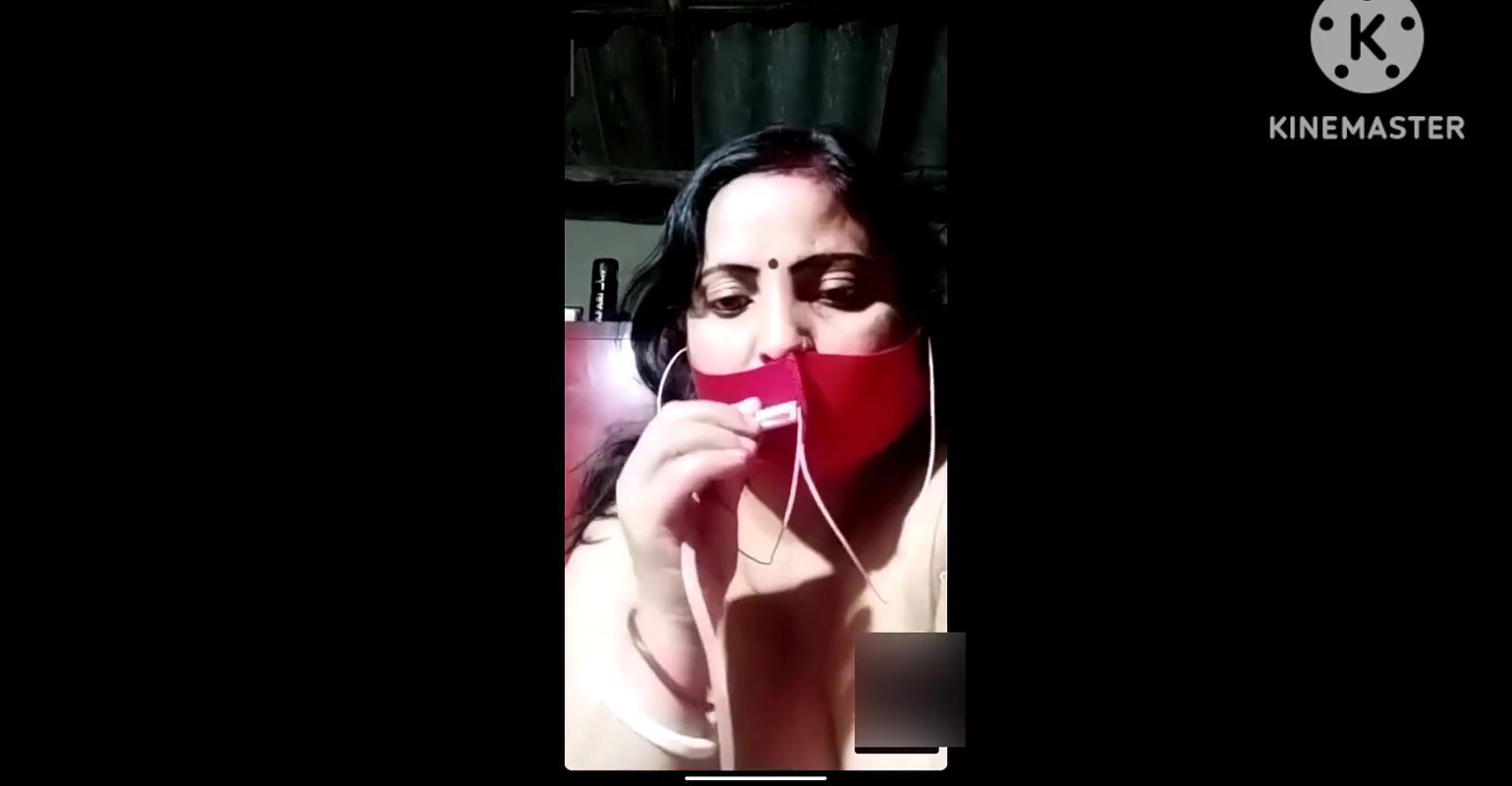 Bra and Peticote Show