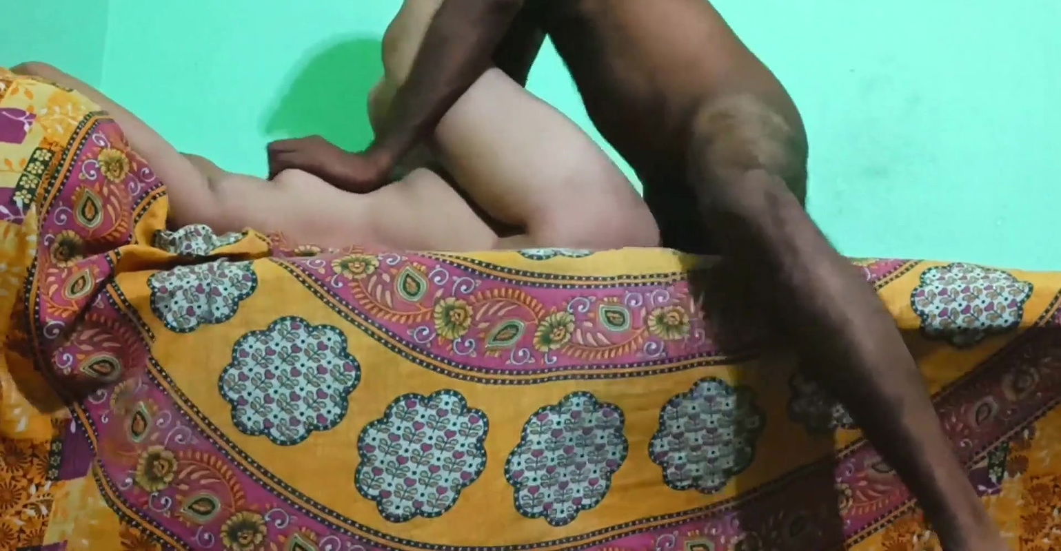 Desi bhabhi ki garma garm chudai dever ke sath