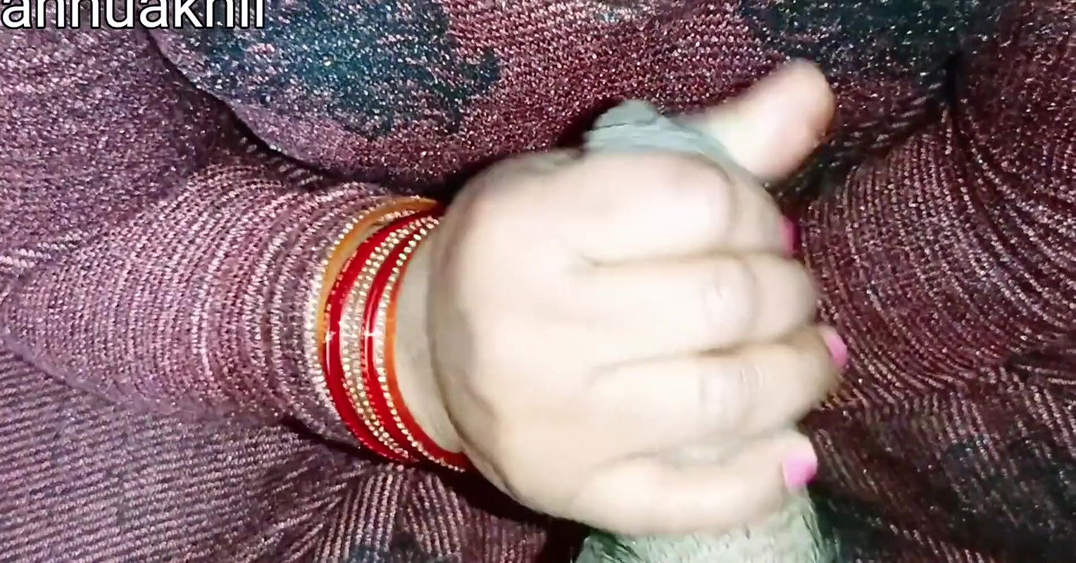 Mother-in-law had sex with her son-in-law when she was not at home indian desi mother in law ki chudai