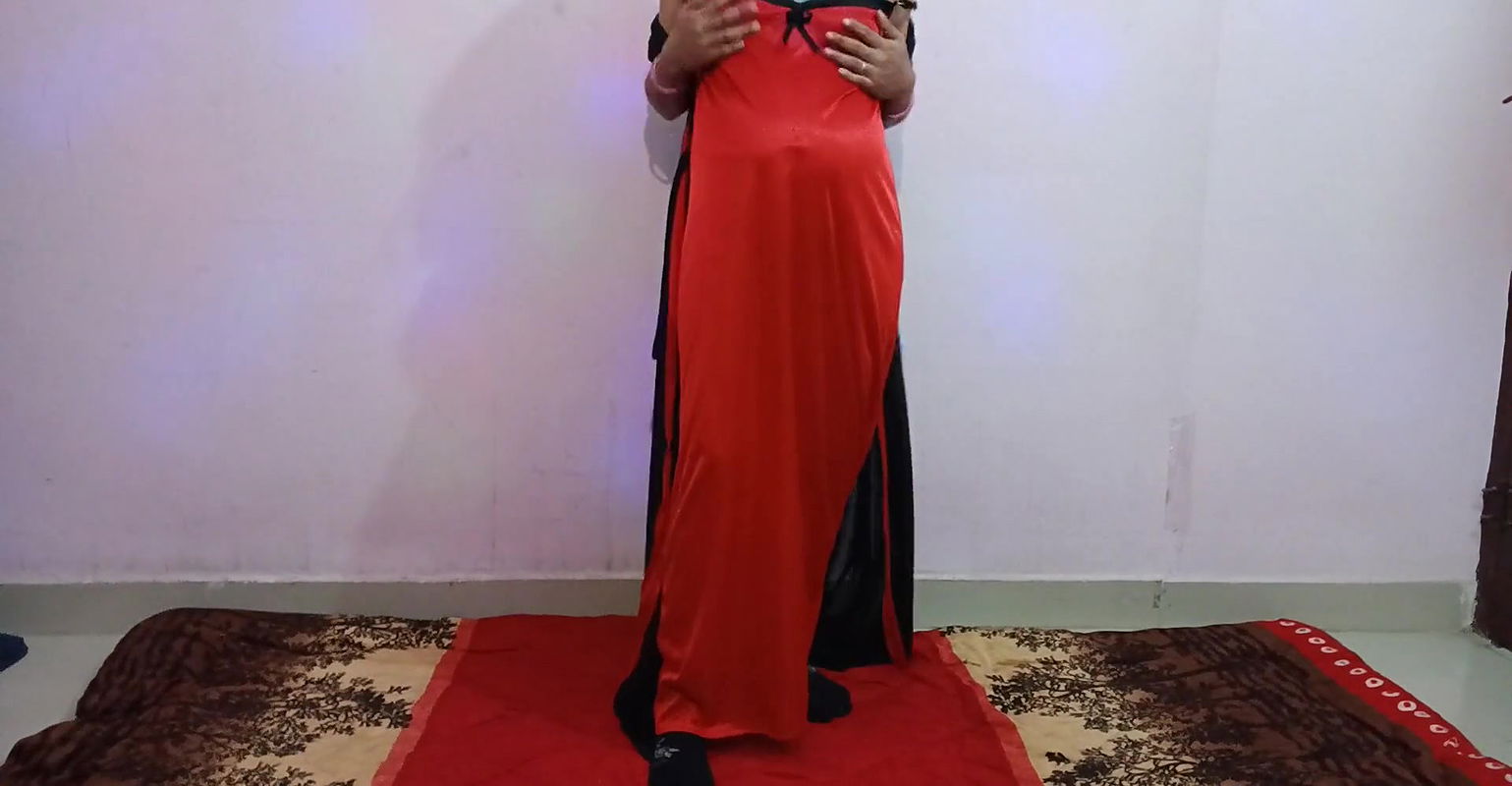 Pregnant bhabi ne apni pussy par BF ka name likha