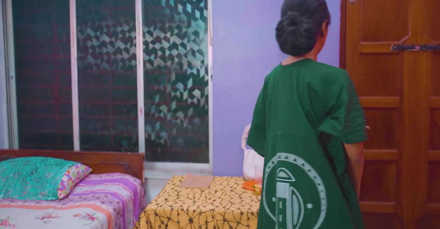 A desperate wife needs sexual desire from her husband