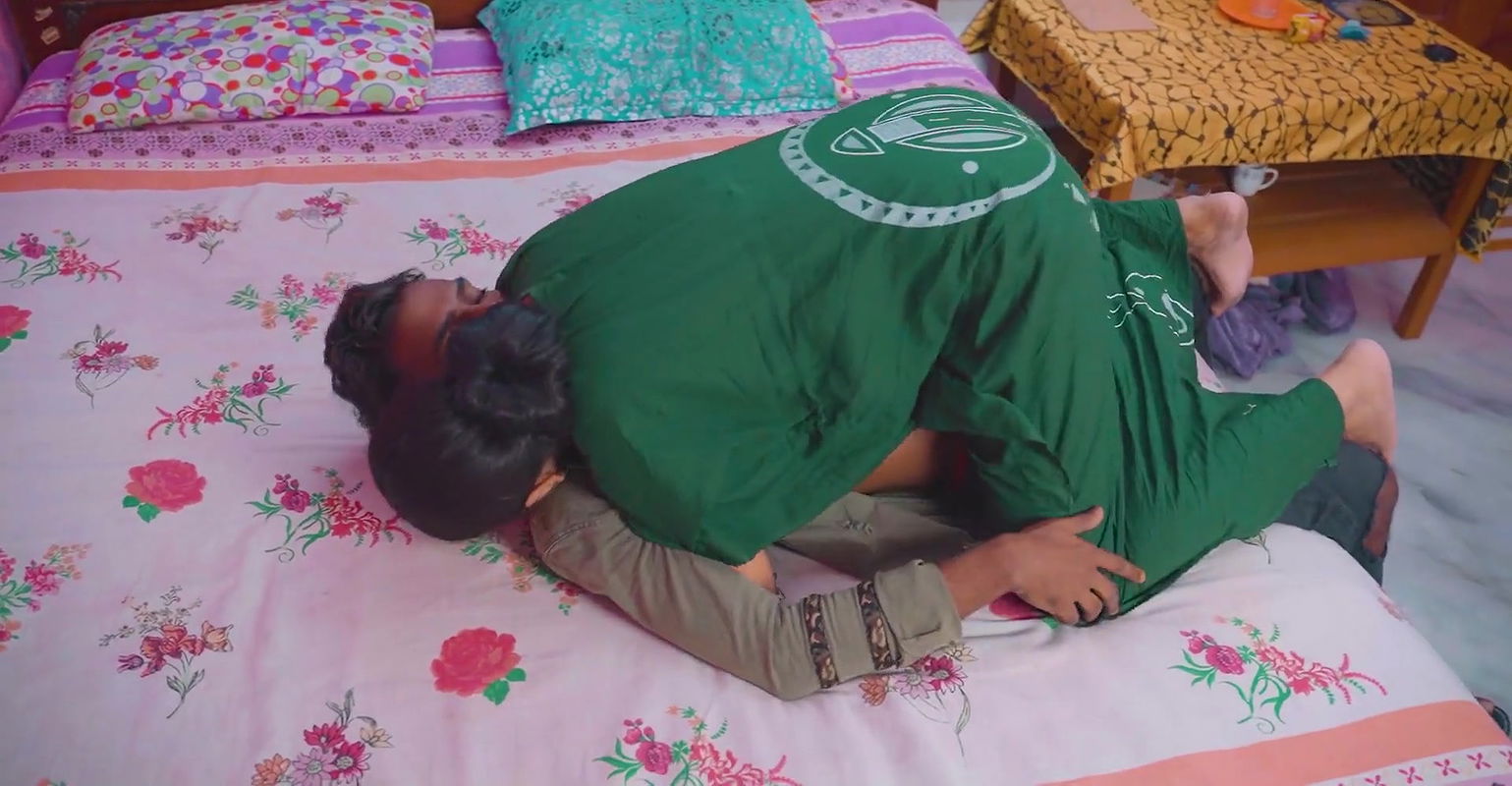 A desperate wife needs sexual desire from her husband