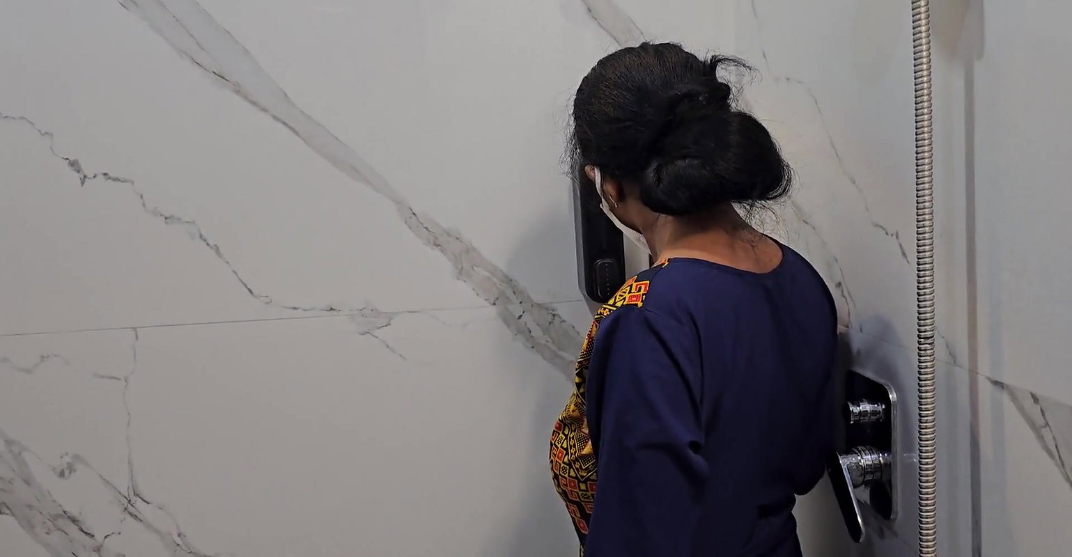 Beautiful Girlfriend Bathroom Sex