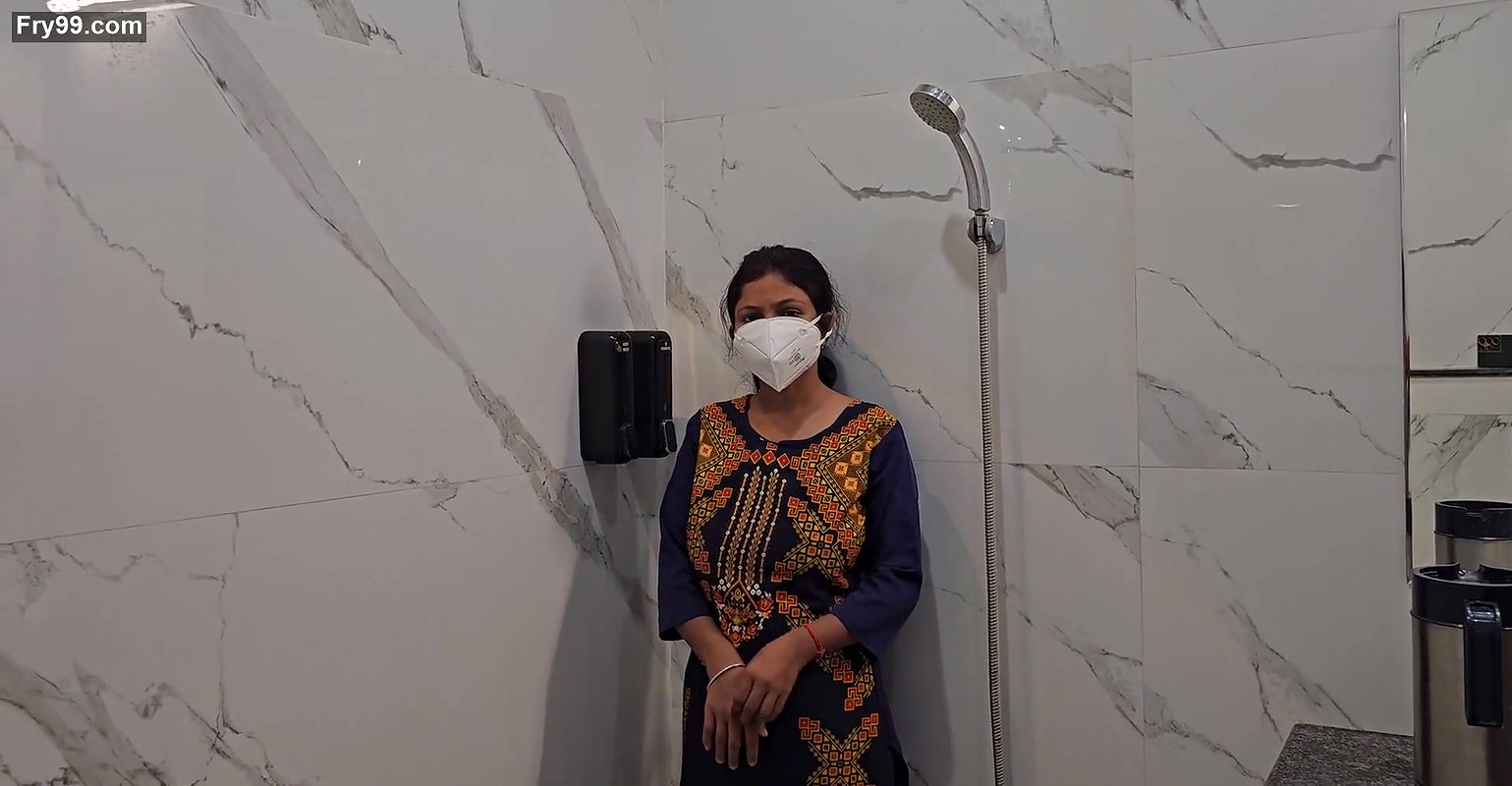 Beautiful Girlfriend Bathroom Sex