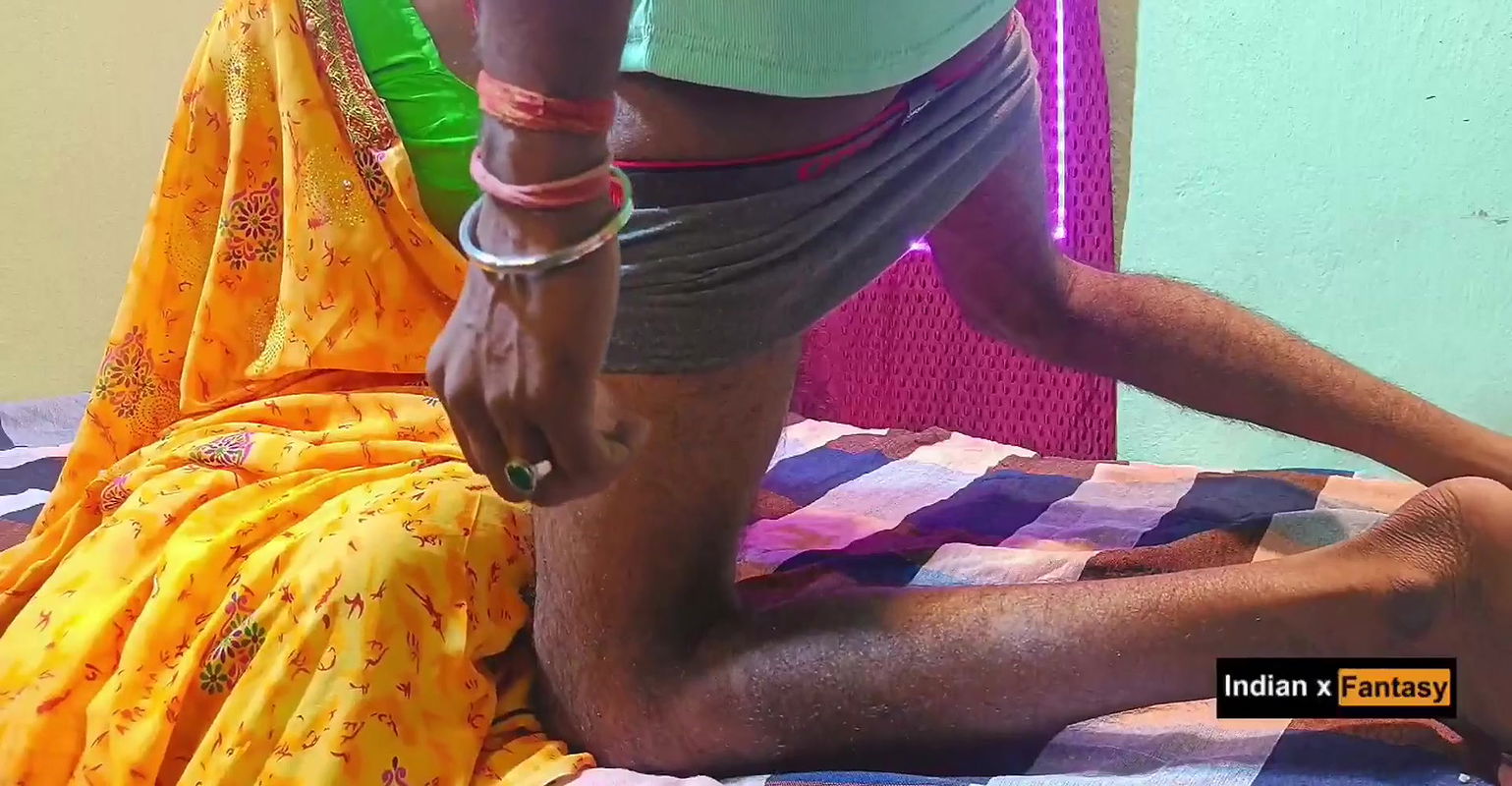 Cheating Bhabhi ne apne husband ke friend se apni chudai karwayi