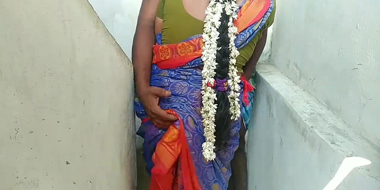 desi aunty long hair sex with servant boy
