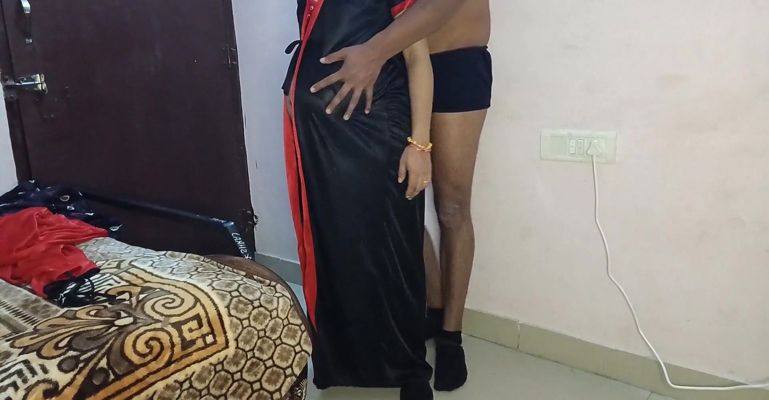 Dost ki wife sexy mexi peahen kar bethi thi dost ne choda bhabi ko